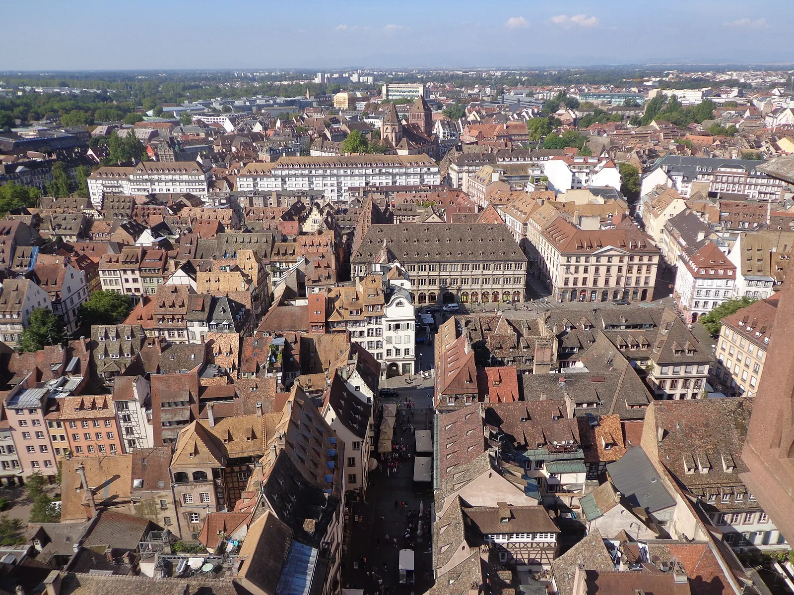 Les toits de Strasbourg vus depuis la plateforme