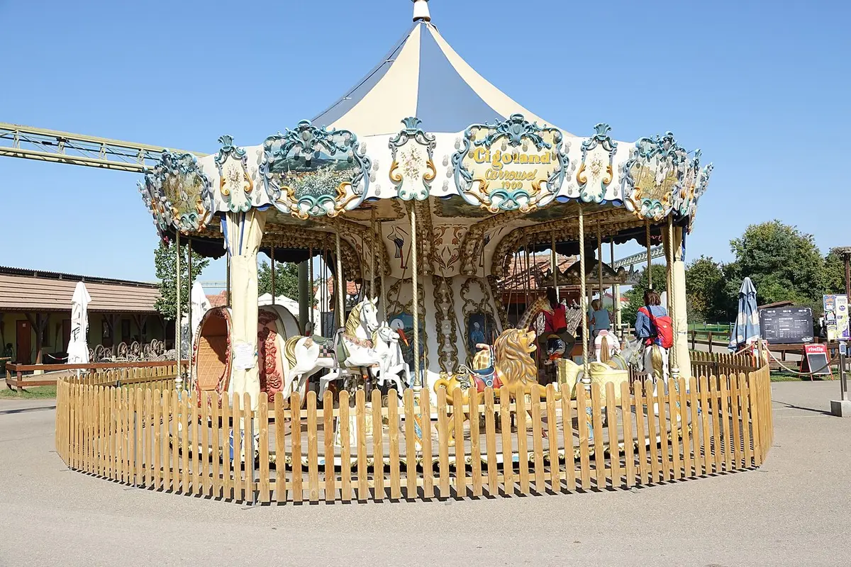Le carrousel 1900 de Cigoland à Kintzheim