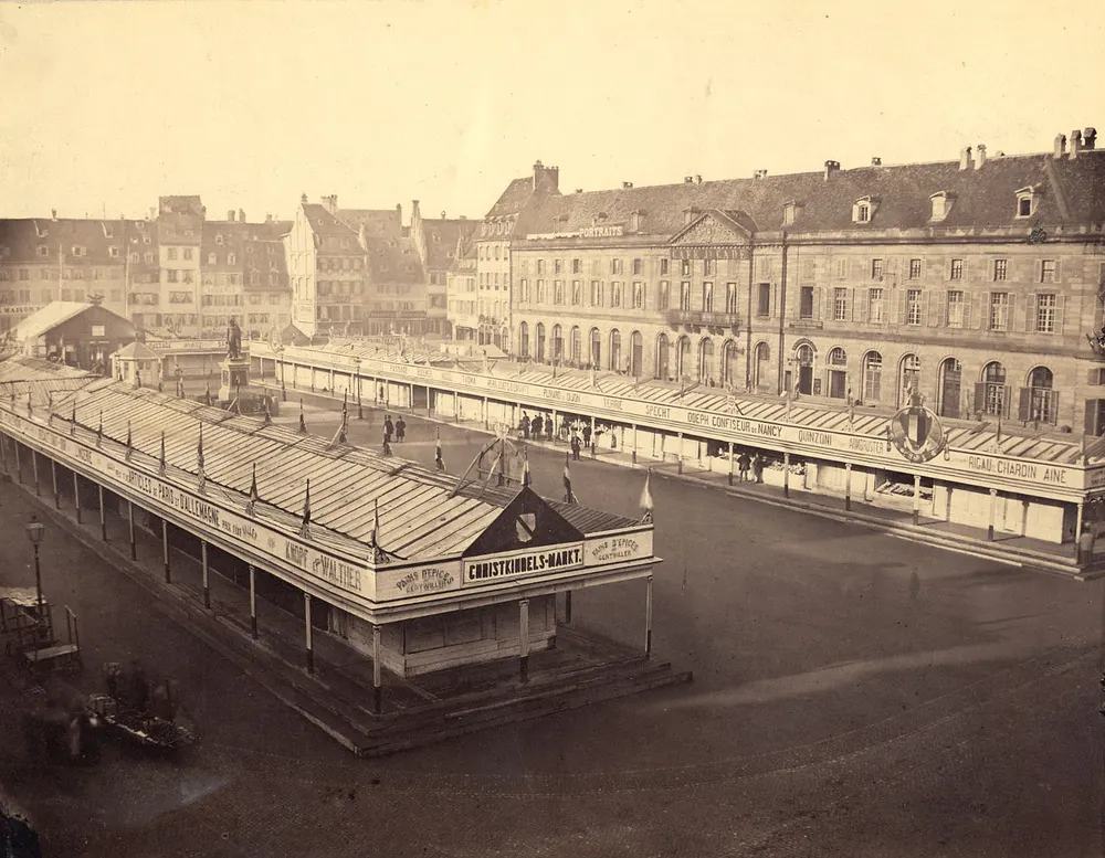 Gravure du marché de Noël sur la place Kléber à Strasbourg en 1866