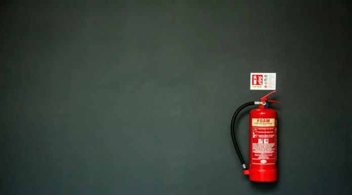 Extincteurs et désenfumage à Strasbourg : les obligations 2026 pour commerces et ERP extincteur et désenfumage